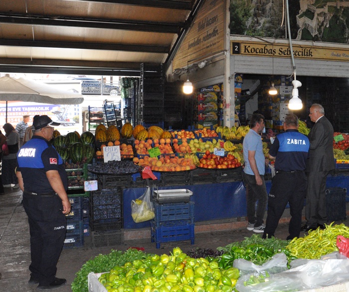 Boyabat'ta Yerli Üretim Vurgusu: Başkan Kara Esnaf ve Vatandaşla Bir Araya Geldi 2 Boyabat'ta Yerli Üretim Vurgusu: Başkan Kara Esnaf ve Vatandaşla Bir Araya Geldi123
