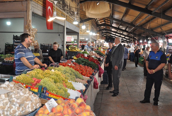 Boyabat'ta Yerli Üretim Vurgusu: Başkan Kara Esnaf ve Vatandaşla Bir Araya Geldi 3 Boyabat'ta Yerli Üretim Vurgusu: Başkan Kara Esnaf ve Vatandaşla Bir Araya Geldi234
