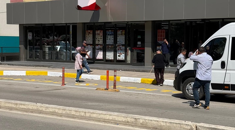 Boyabat Belediyesi'nden Dolmuş Duraklarına Çizgi Yenileme Çalışması 11 Boyabat Belediyesi'nden Dolmuş Duraklarına Çizgi Yenileme Çalışması57
