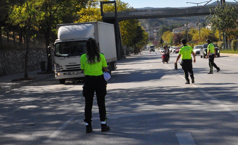 Boyabat İlçe Emniyeti’nden Trafikte Sıfır Tolerans: O Noktada Yoğun Mesai!14