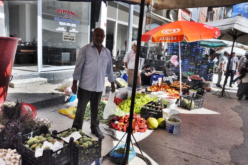 Boyabat Pazarında Kış Hazırlığı Hareketliliği! Fiyatlar Ve Detaylar 2 Boyabat Pazarında Kış Hazırlığı Hareketliliği! Fiyatlar Ve Detaylar12
