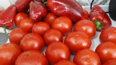 Boyabat'ta sonbahar telaşı başladı! İmece usulü kış hazırlıkları, haldeki kasa