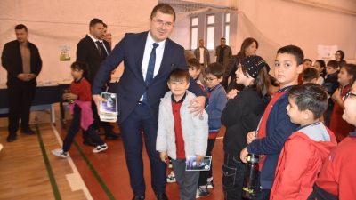 Boyabat’ta 13. Çocuk Kitapları Günleri başladı. 20 yayınevine ait 3