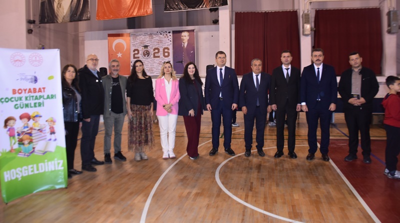 Boyabat’ta 13. Çocuk Kitapları Günleri Başladı: 3 Bin 50 Kitap Okurlarla Buluşuyor 7 Boyabat’ta 13. Çocuk Kitapları Günleri Başladı: 3 Bin 50 Kitap Okurlarla Buluşuyor4