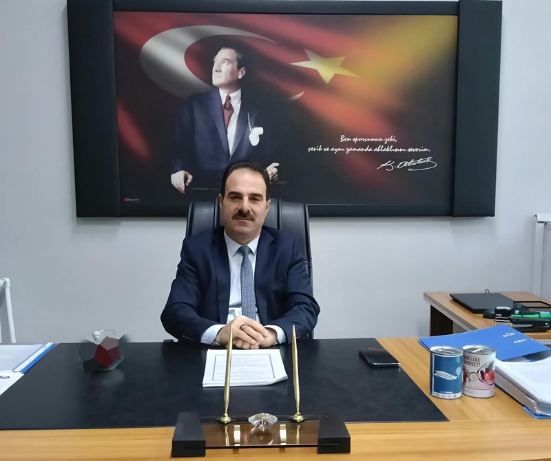 Boyabat’ta Gençlik İçin Çifte Mesai: Faruk Erdem Gençlik Merkezinde de Sahaya İndi! 2 Boyabat’ta Gençlik İçin Çifte Mesai: Faruk Erdem Gençlik Merkezinde de Sahaya İndi!