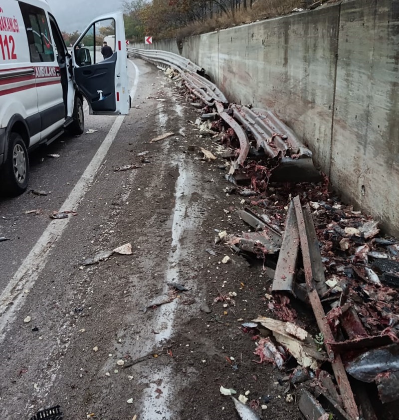 Boyabat Çulhalı Mevkiinde Feci Trafik Kazası! 1 Ölü54