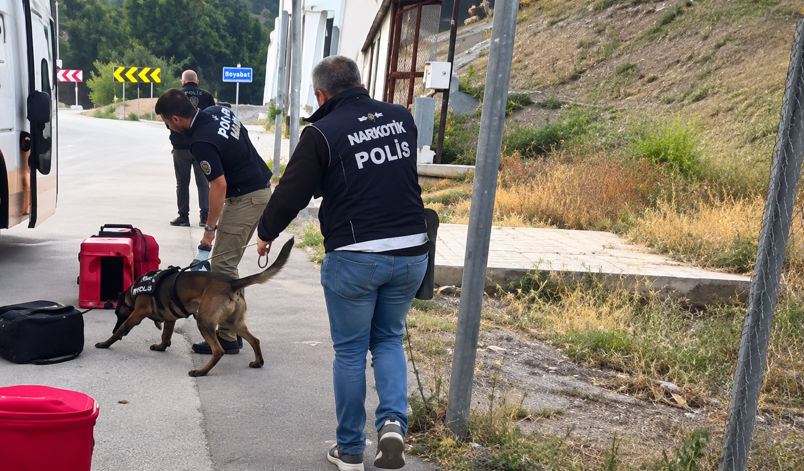 Sinop Emniyetinden Boyabat’ta Büyük Uyuşturucu Operasyonu: 3 Tutuklama!3