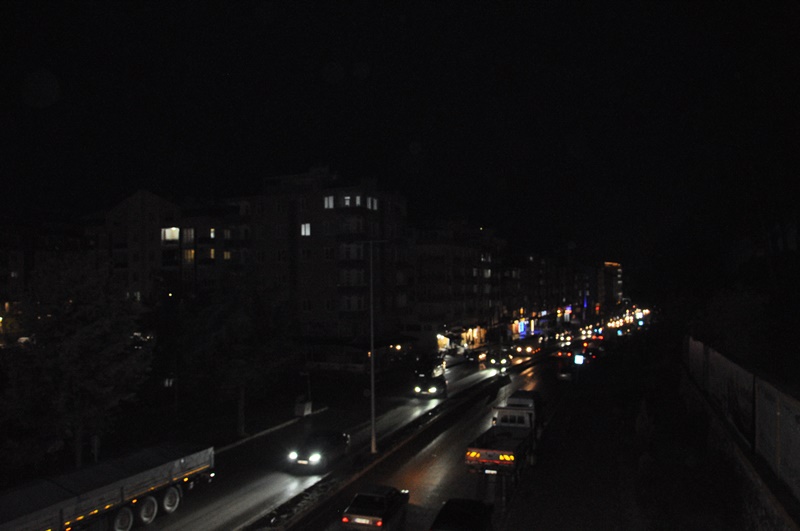 Boyabat'ın Merkezinde Zifiri Karanlık Skandalı :Yeni Bir Felaket mi Bekliyorsunuz? 1 Boyabat'ın Merkezinde Zifiri Karanlık Skandalı :Yeni Bir Felaket mi Bekliyorsunuz?57